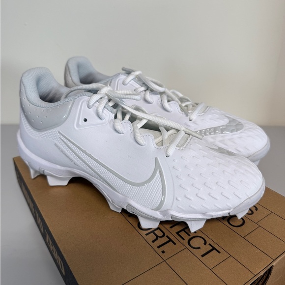 Nike Hyperdiamond 4 Keystone Softball Cleats WHITE | Grey | BLACK SZ 8.5 Women’s - Picture 2 of 8